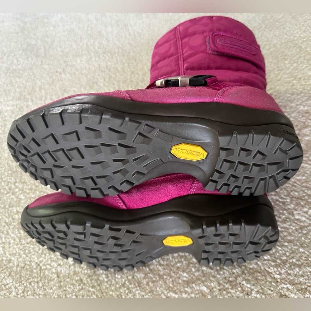 Authentic Coach Snow Boots - Picture 6 of 8